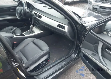 2006 BMW 330I z USA, uszkodzony, nr VIN WBAVB33516PS14615